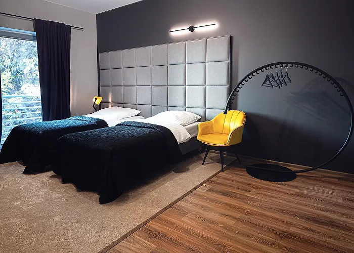 Absolwent Pensjonat 3*