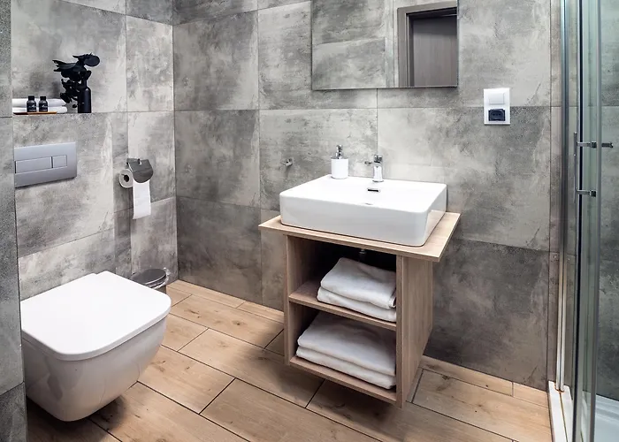 Absolwent Pensjonat 3*